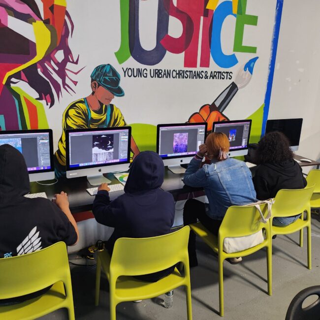 20221025_170302-scaled-min